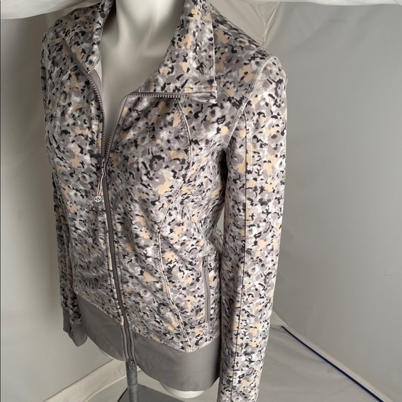 Lululemon Fleur Silver Spoon Asana multicolor gray tan jacket - Picture 2 of 8